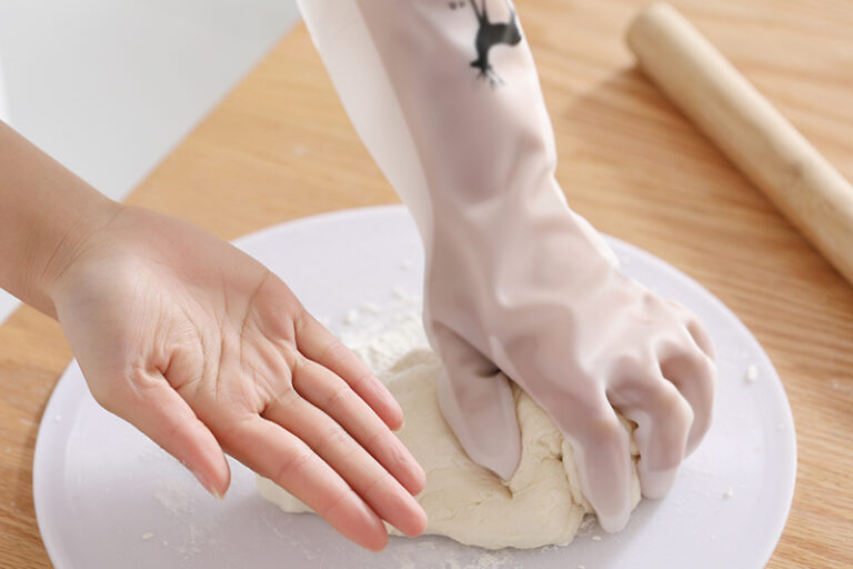 Durable Household Latex Gloves for Dishwashing, Cleaning & Daily Use (3) Alt:Durable household latex gloves