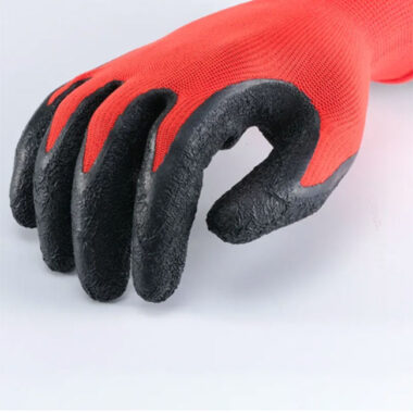 Heavy duty industrial latex gloves