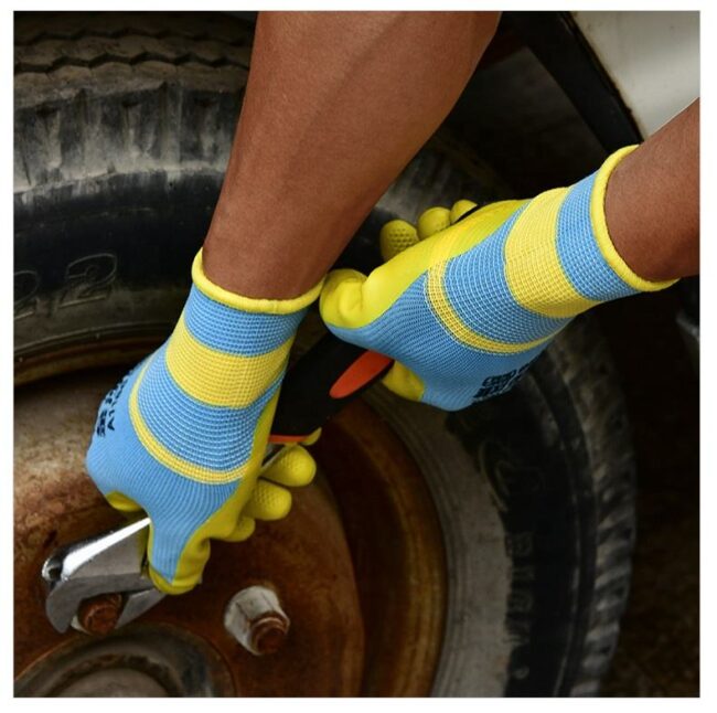 anti-skid industrial latex safety gloves