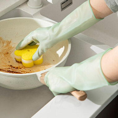 Long green latex cleaning gloves
