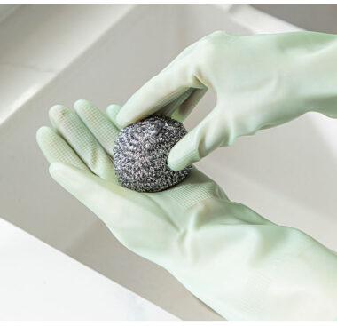 Long green latex cleaning gloves