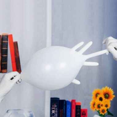 Sterile surgical latex gloves