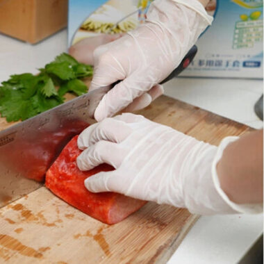 Sterile surgical latex gloves