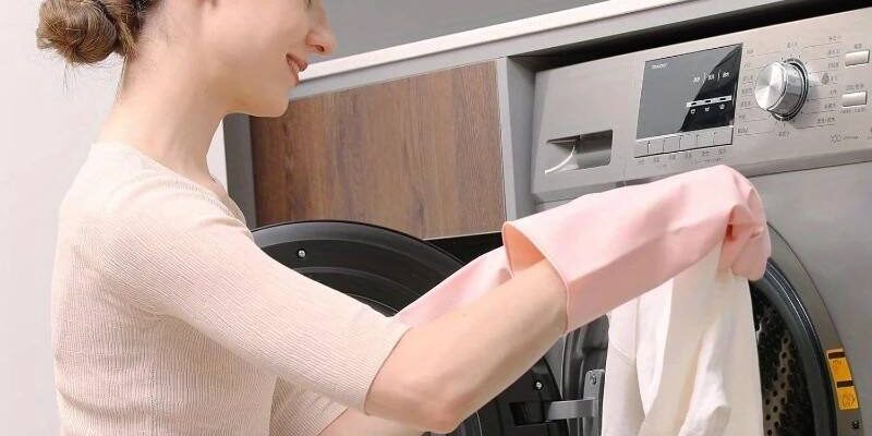 flexible non-slip long sleeve latex gloves